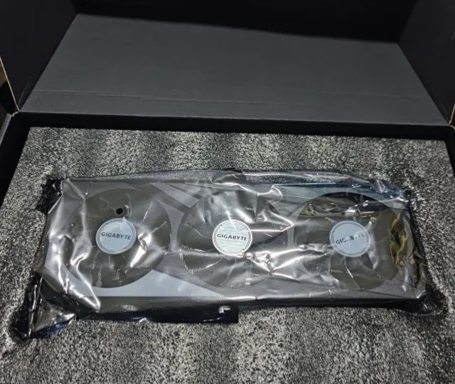 Placa de video RTX 3070 Gigabyte - Foto 3