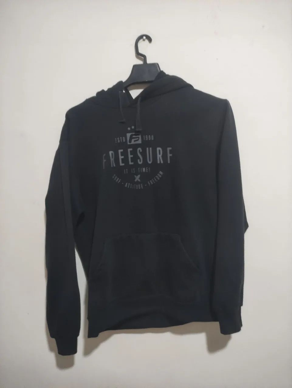 Moletom FreeSurf Preto com Capuz - Tam. G