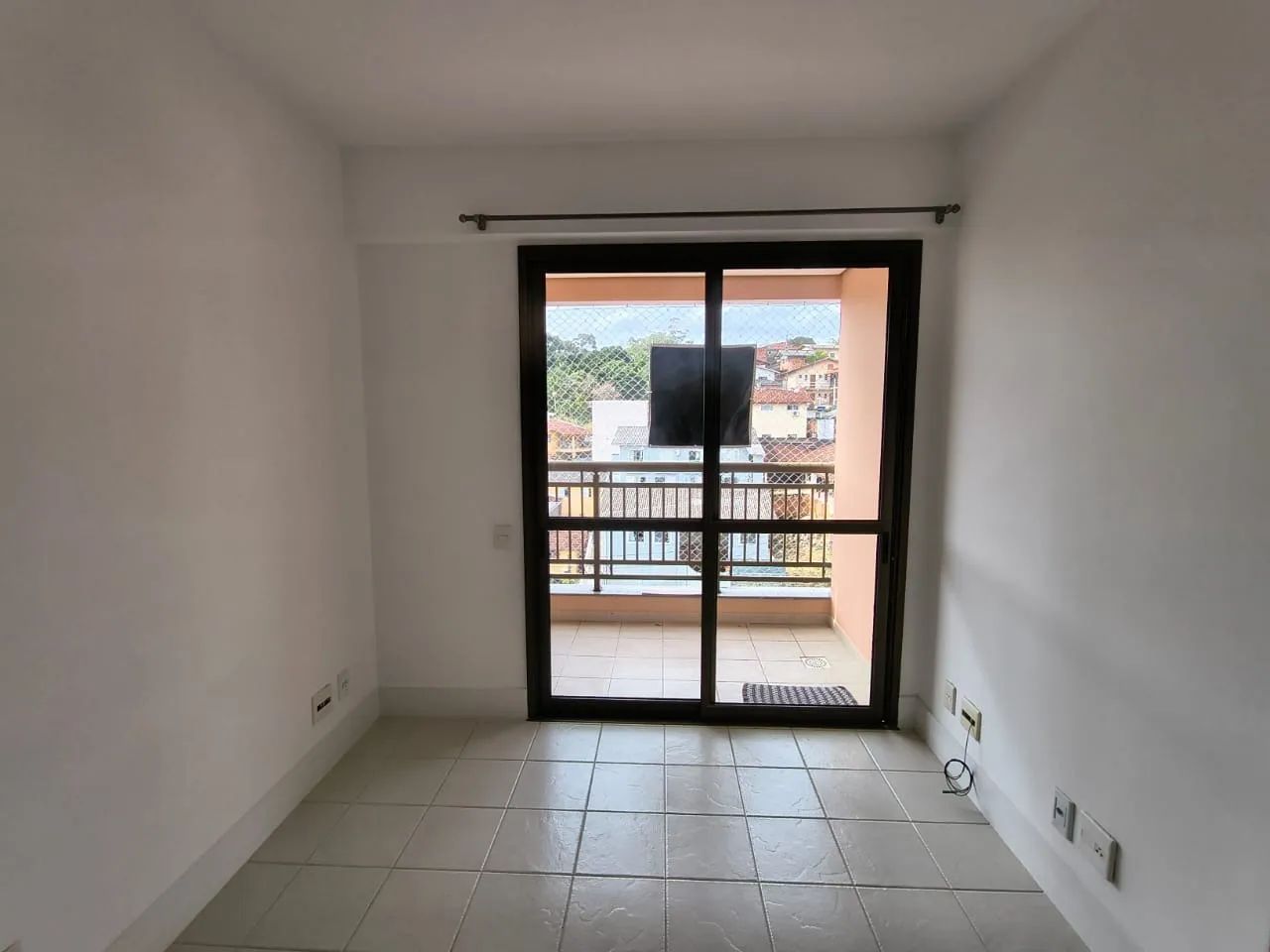 Apartamento de 2 quartos semi mobiliado - Pantanal - Foto 4