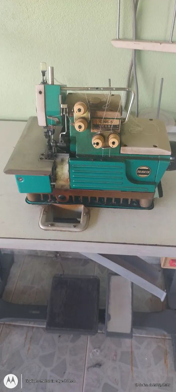 Máquina de costura industrial 