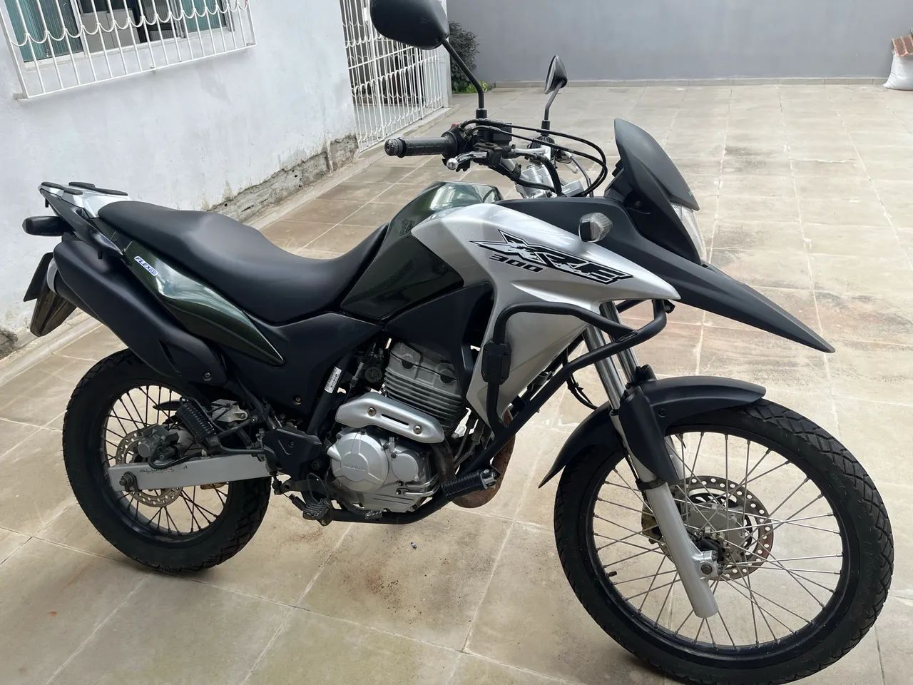Honda XRE 300 - Foto 2