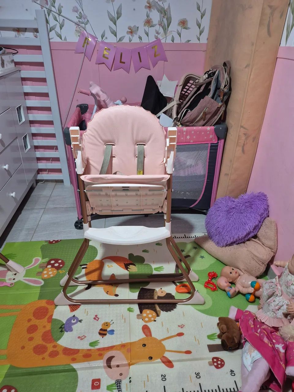 Cadeirinha de alimentação  semi nova - Foto 3