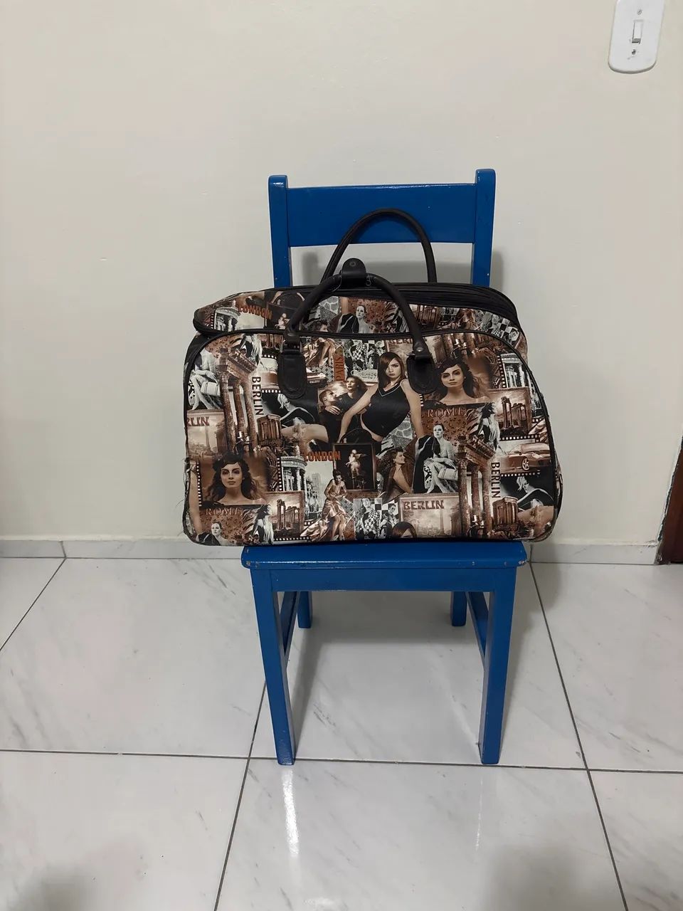 Mala estampada viagem (com defeito) 