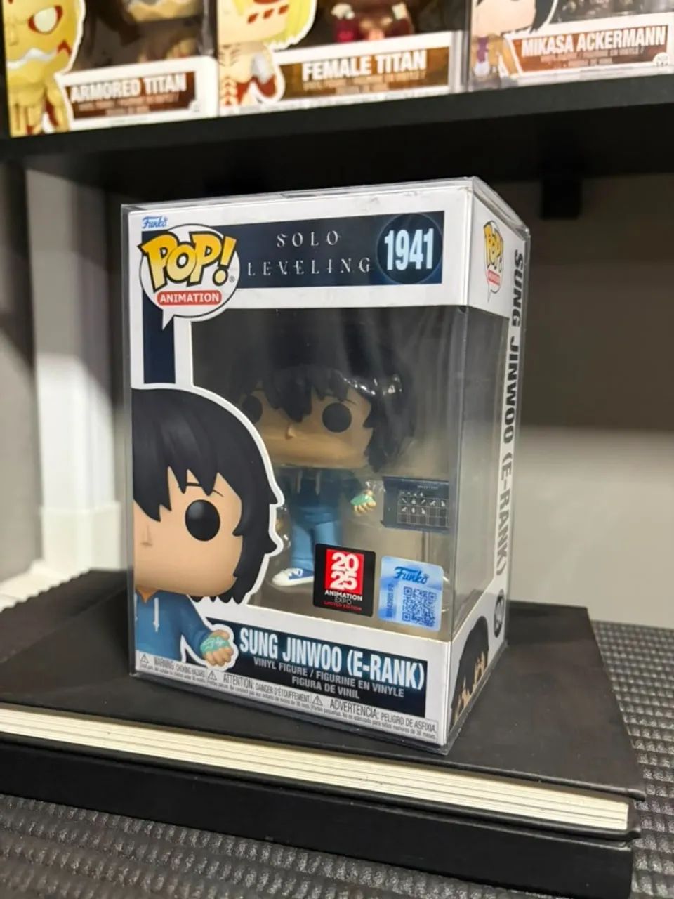 Funko Pop Sung Jinwoo (E-Rank) - Rank E - Solo Leveling - Brinde Protetor