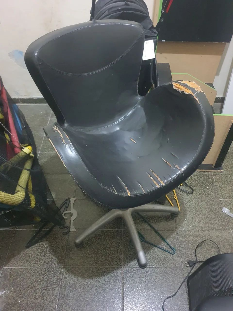 Cadeiras salão de beleza marca conceituada no mercado haisam - Foto 3