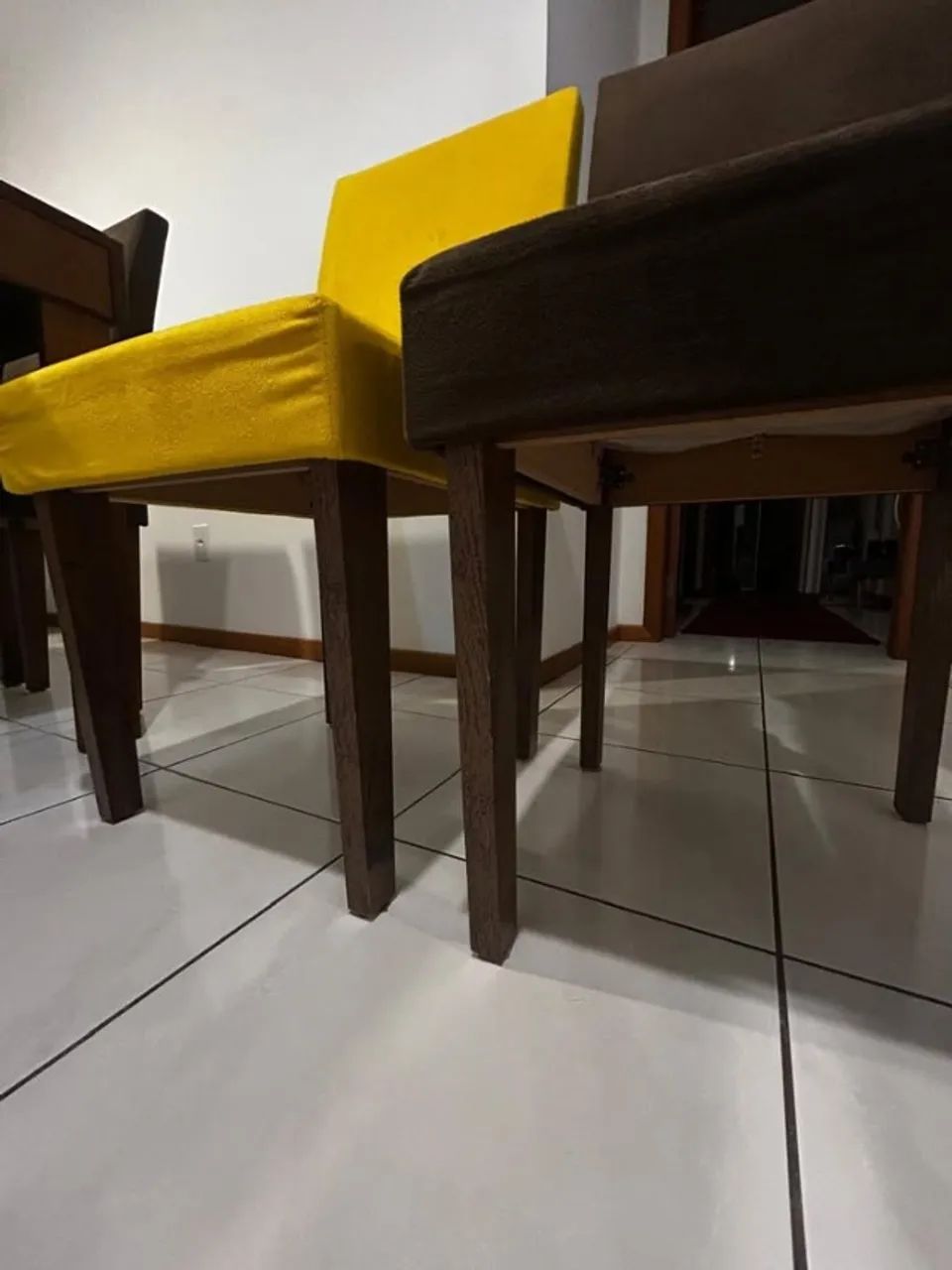 6 Cadeiras Estofadas em Veludo - Foto 4