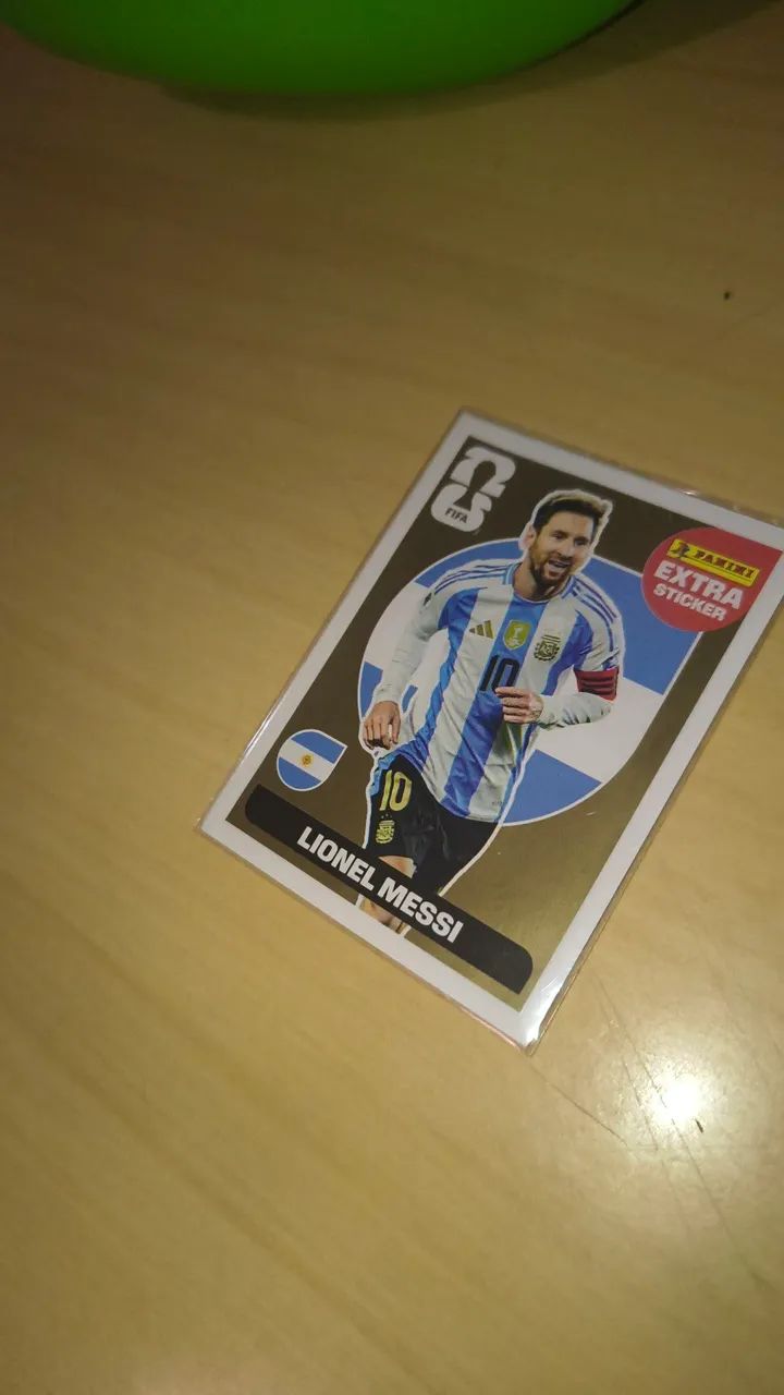 Figurinha legend Messi de ouro - Foto 2