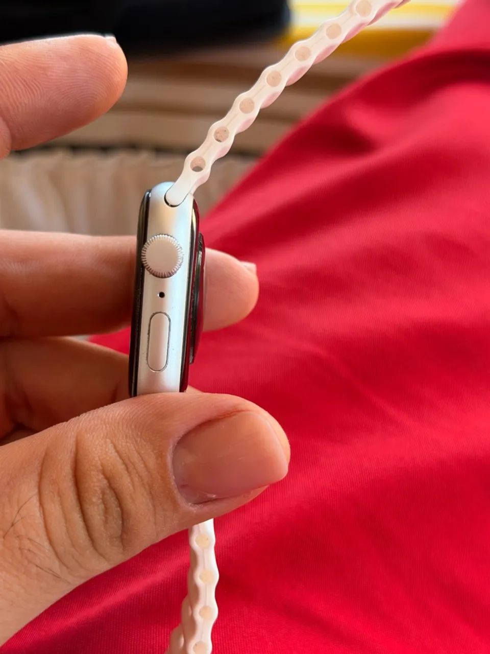 Apple Watch SE 44 MM SILVER  - Foto 4