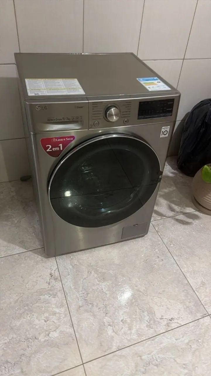 Máquina de lavar e secar LG