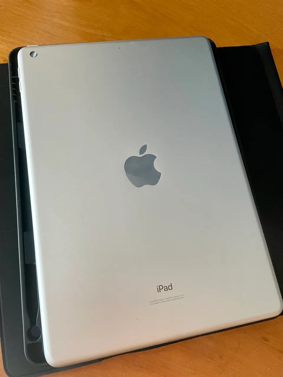 IPAD 8ª GERAÇÃO + TECLADO + CANETA APPLE - Foto 2