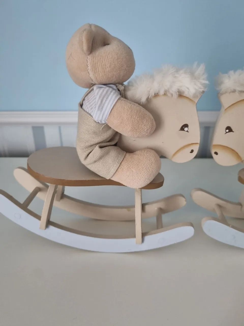 Cavalinhos de balanço com ursinhos,  decoração quarto infantil - Foto 3