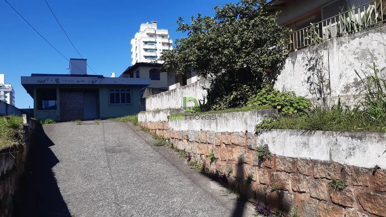 DOIS TERRENOS DE 756 M² PRÓXIMO A AV LEOBERTO LEAL - Foto 3