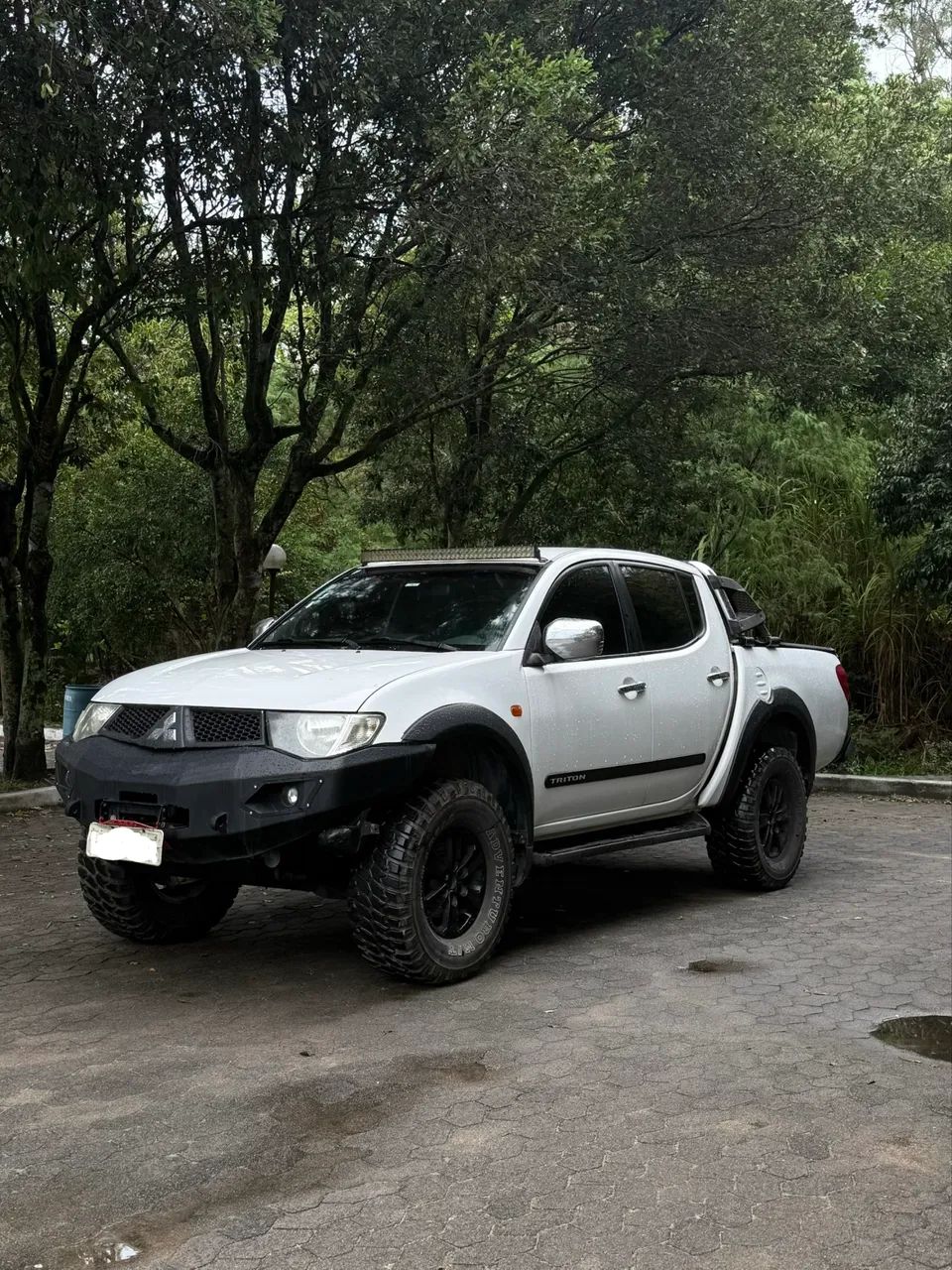 Mitsubishi L200 EVOLUTION 3.2 4X4 TB INT. DIESEL 2012