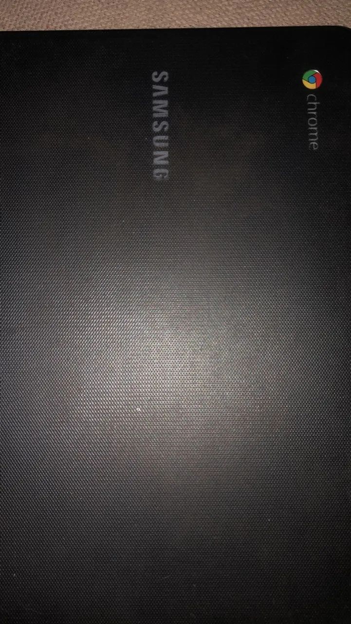 Notebook a venda só a tela q tá ruim 