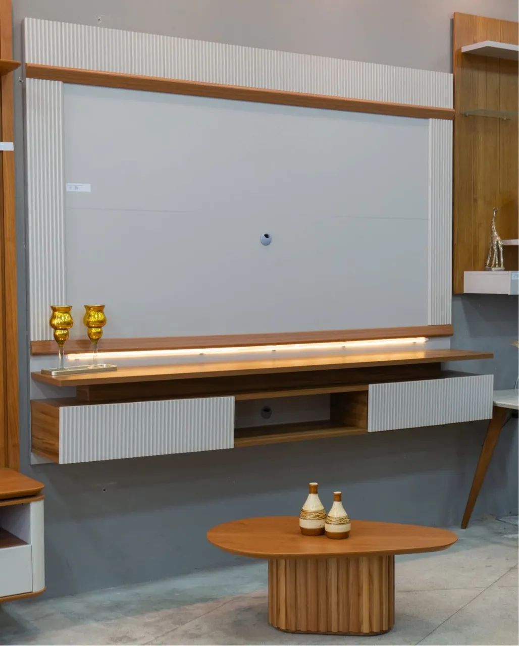 Painel NT1370 com Portas Deslizantes e Detalhe Canelado p/ TV até 75? - Entrega Imediata - Foto 5