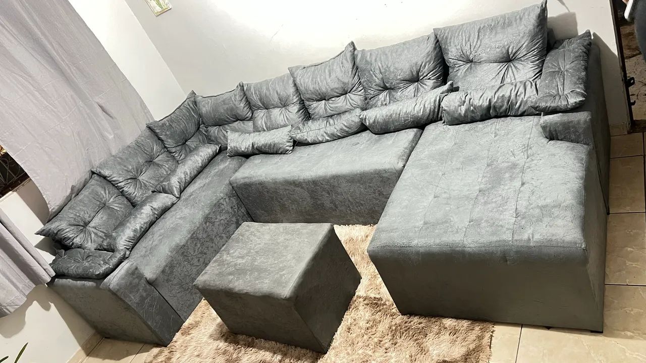 Vendo sofá lindo R$1.500 65581376859777122