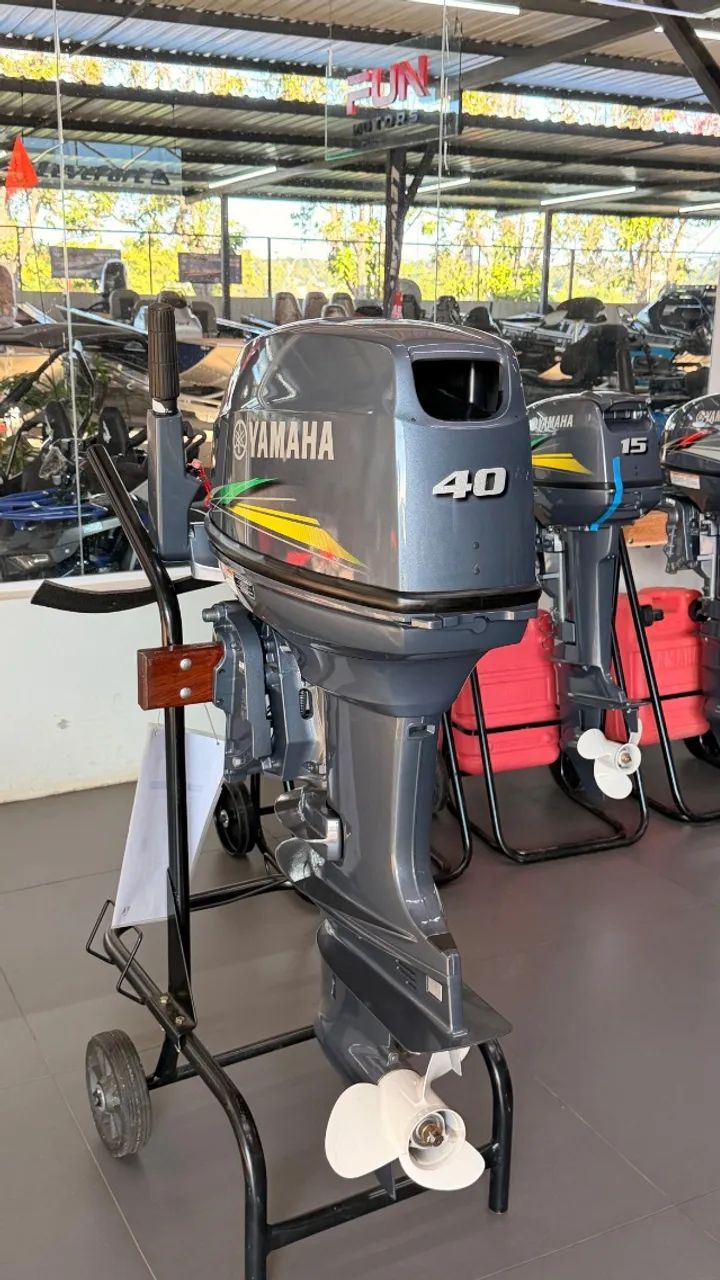 MOTOR YAMAHA 40HP 2 TEMPOS COM PARTIDA ELÉTRICA