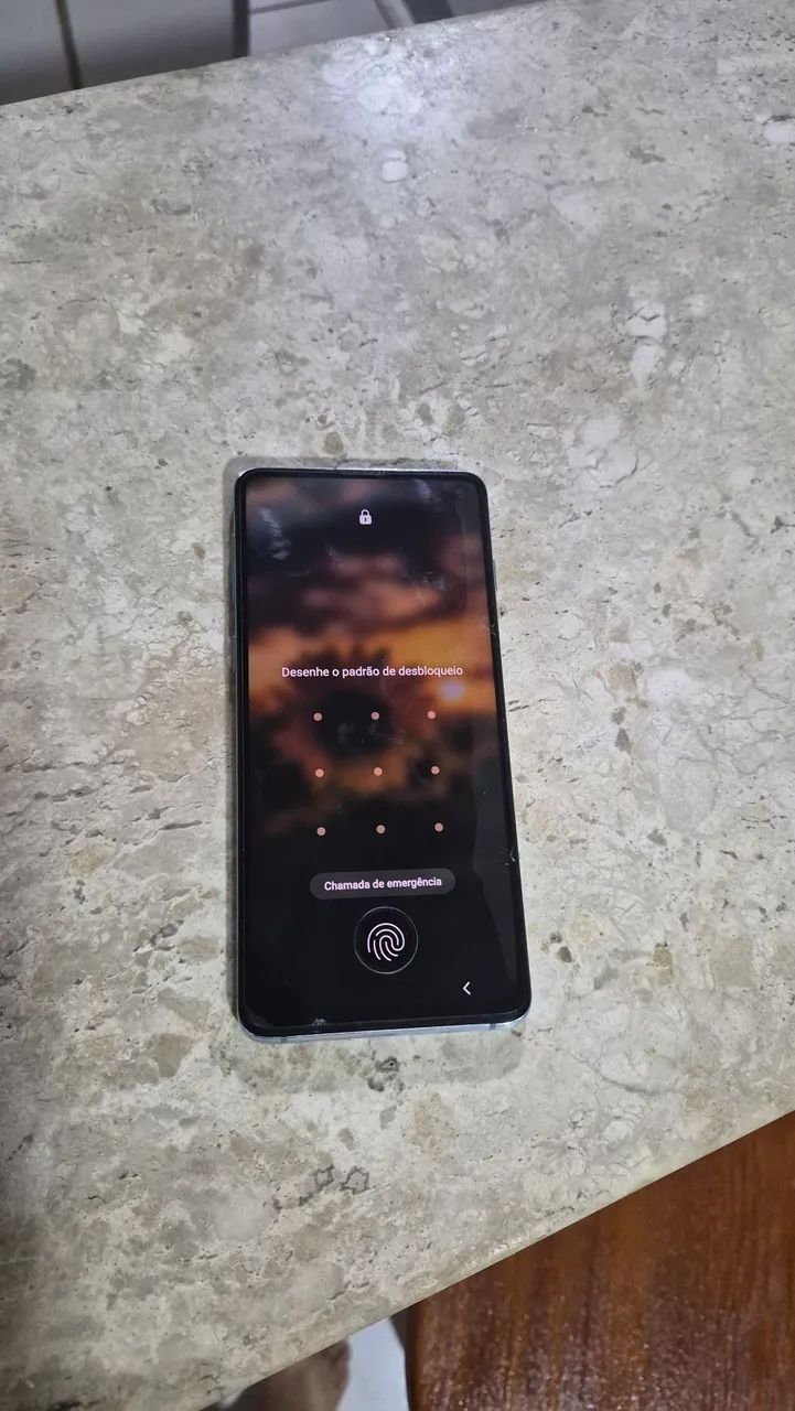 VENDO CELULAR SANSUNG S10 PERFEITO - Foto 2