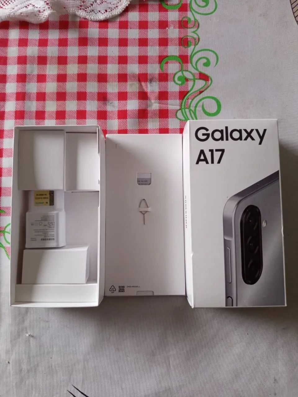 Galaxy a17 8gb ram 256 espaço interno. - Foto 2