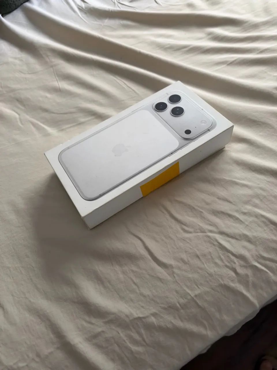 iPhone 17 Pro Max Branco - Foto 4
