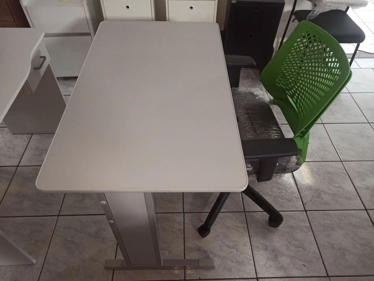 Mesa e cadeira para estudo  - Foto 3