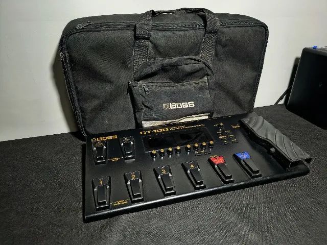 Pedaleira Boss GT-100 (ñ Kemper Fractal Mooer Gp200 Cortex Gt8 Gt6