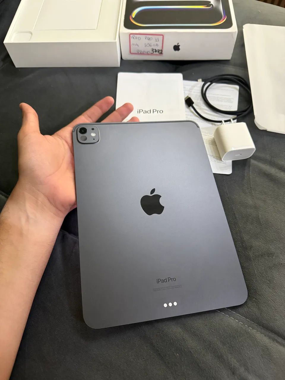 あ*ち様 iPad Pro 256GB (M4)スペースグレー iPad Pro M4 256GB | Completo | Todo Original - Tablets e E-Readers