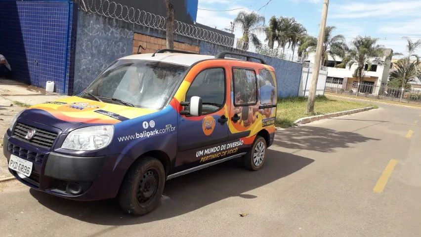 envelopamento de carros - Foto 5