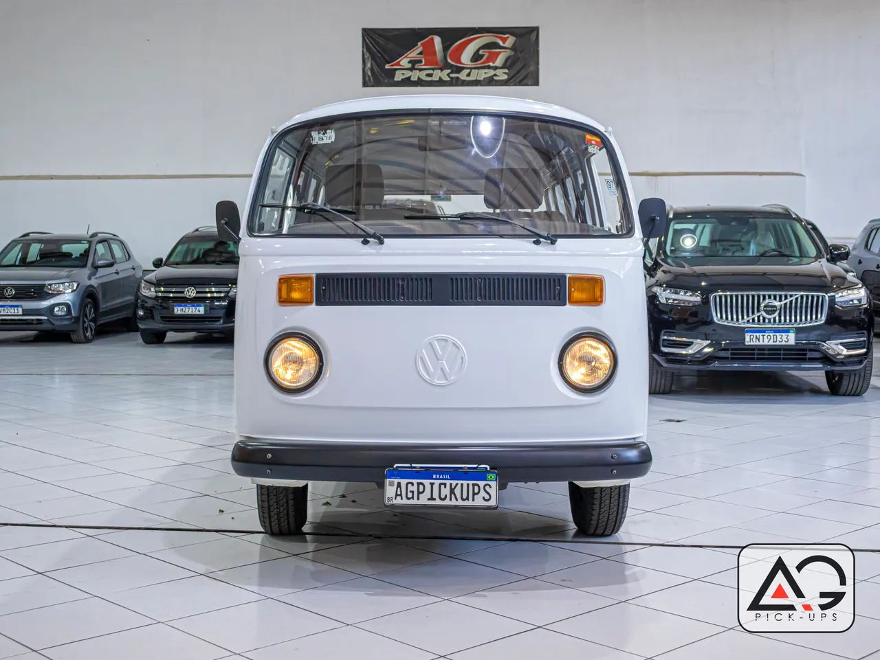 Volkswagen Kombi Standard/ Luxo/ Série Prata, foto 18 de 20