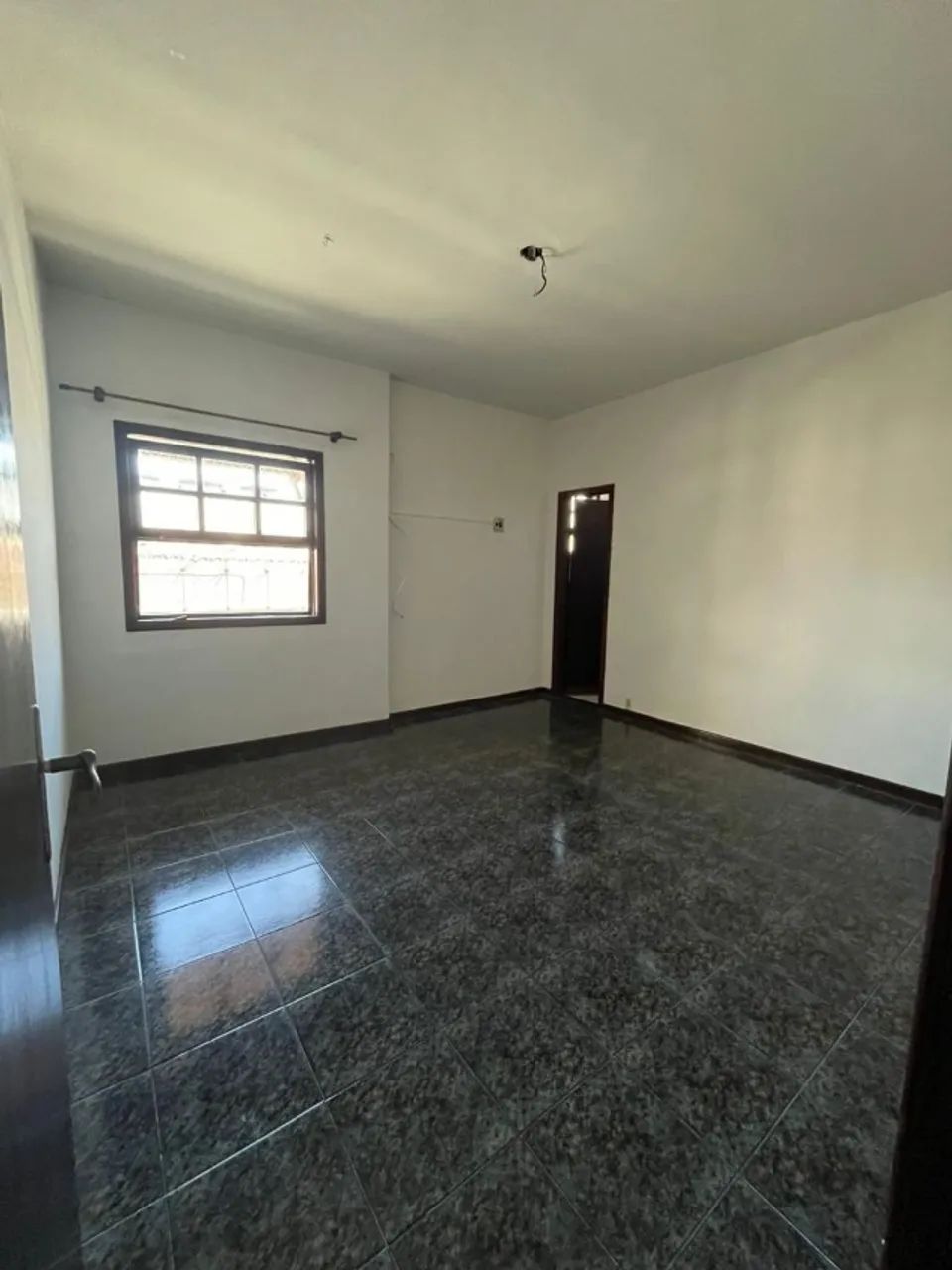 Casa ampla com 05 quartos, local Privilegiado na Curicica - Foto 4