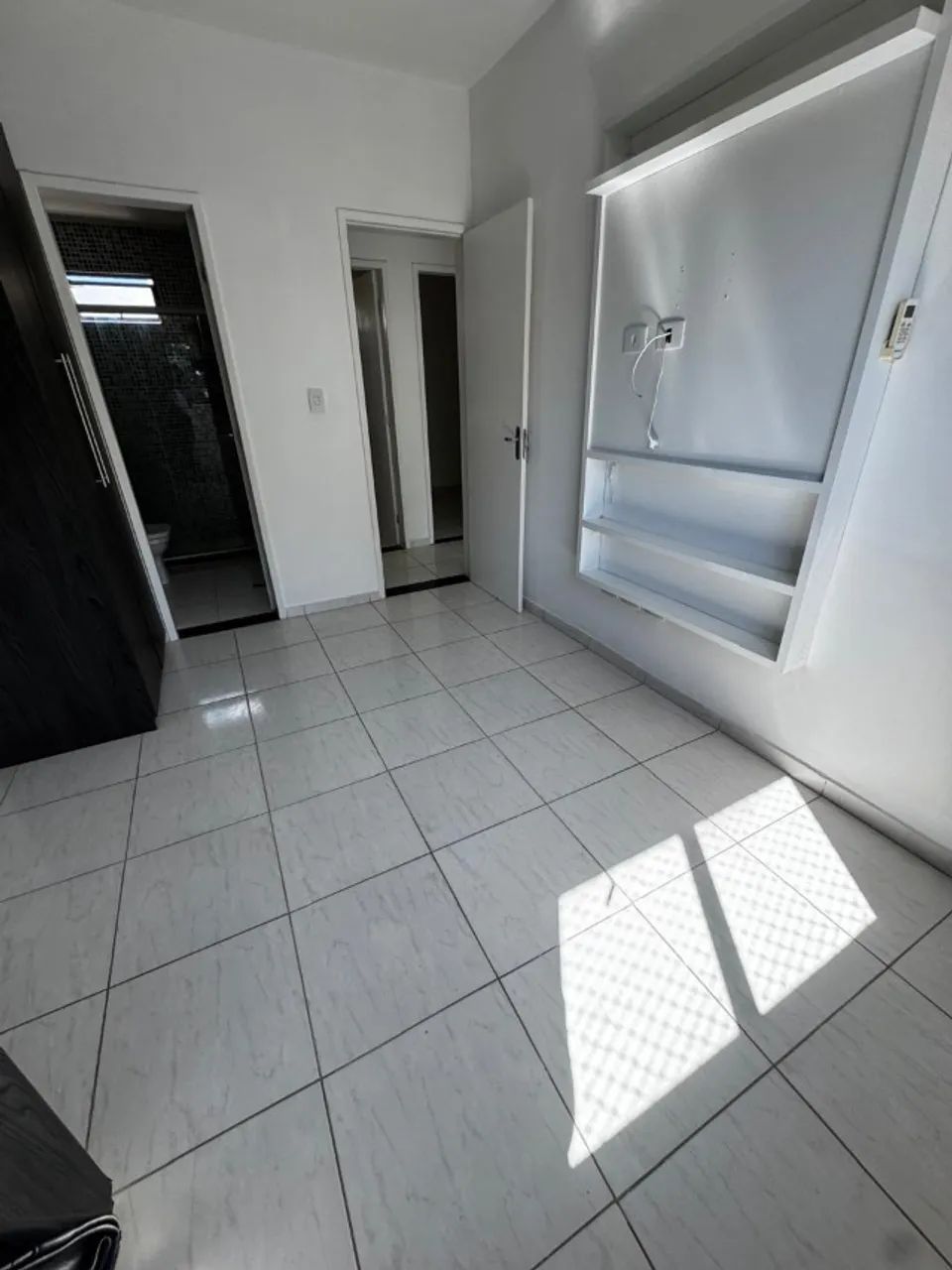 APARTAMENTO EM CANDEIAS COM VARANDA  - Foto 3