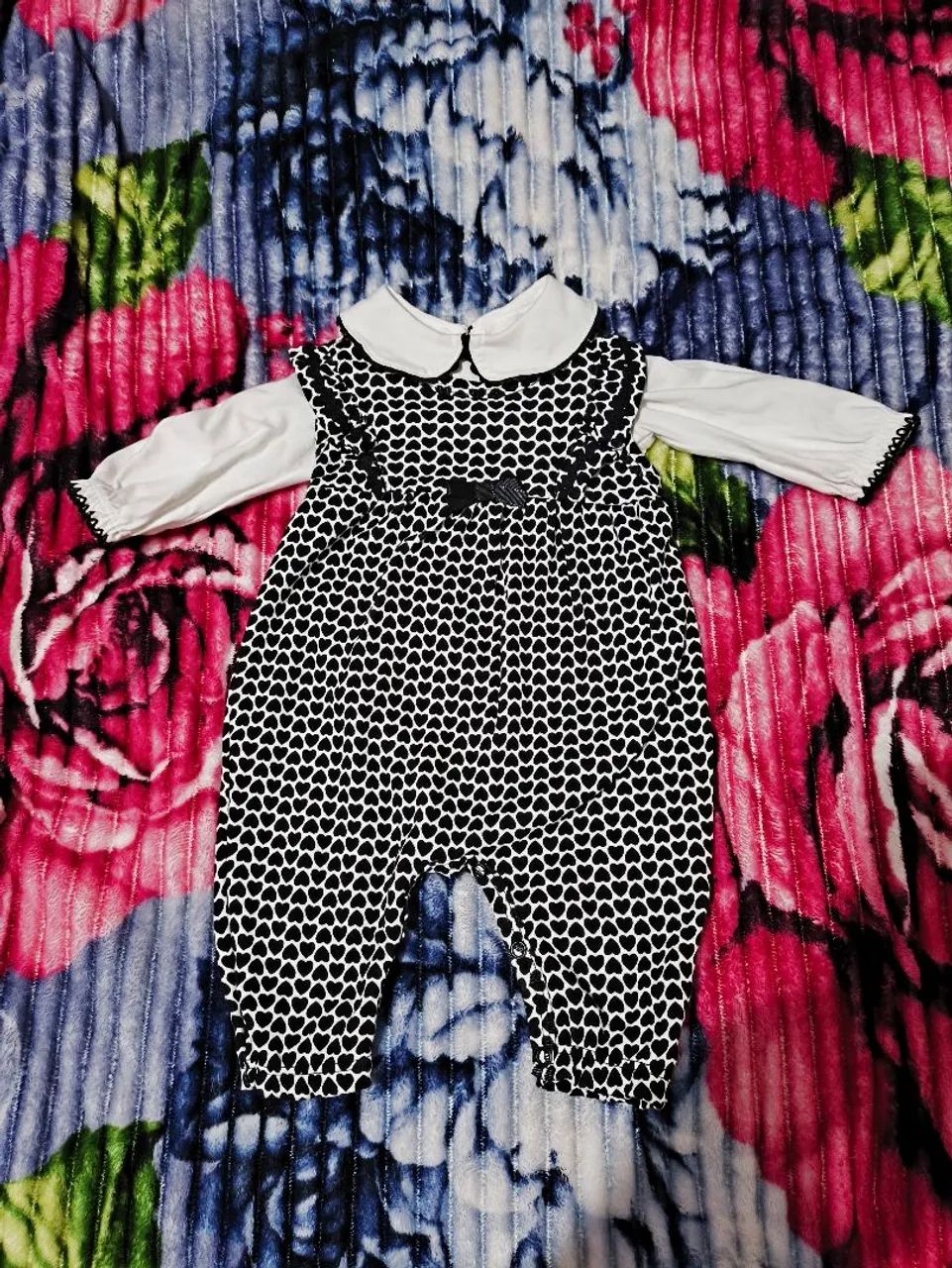 Vendo roupas de bebê menina 