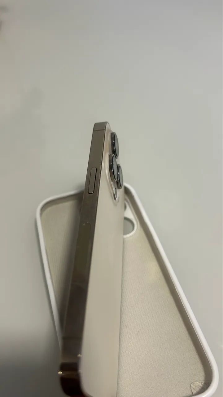 IPHONE 14 PRO - GOLD - Foto 3