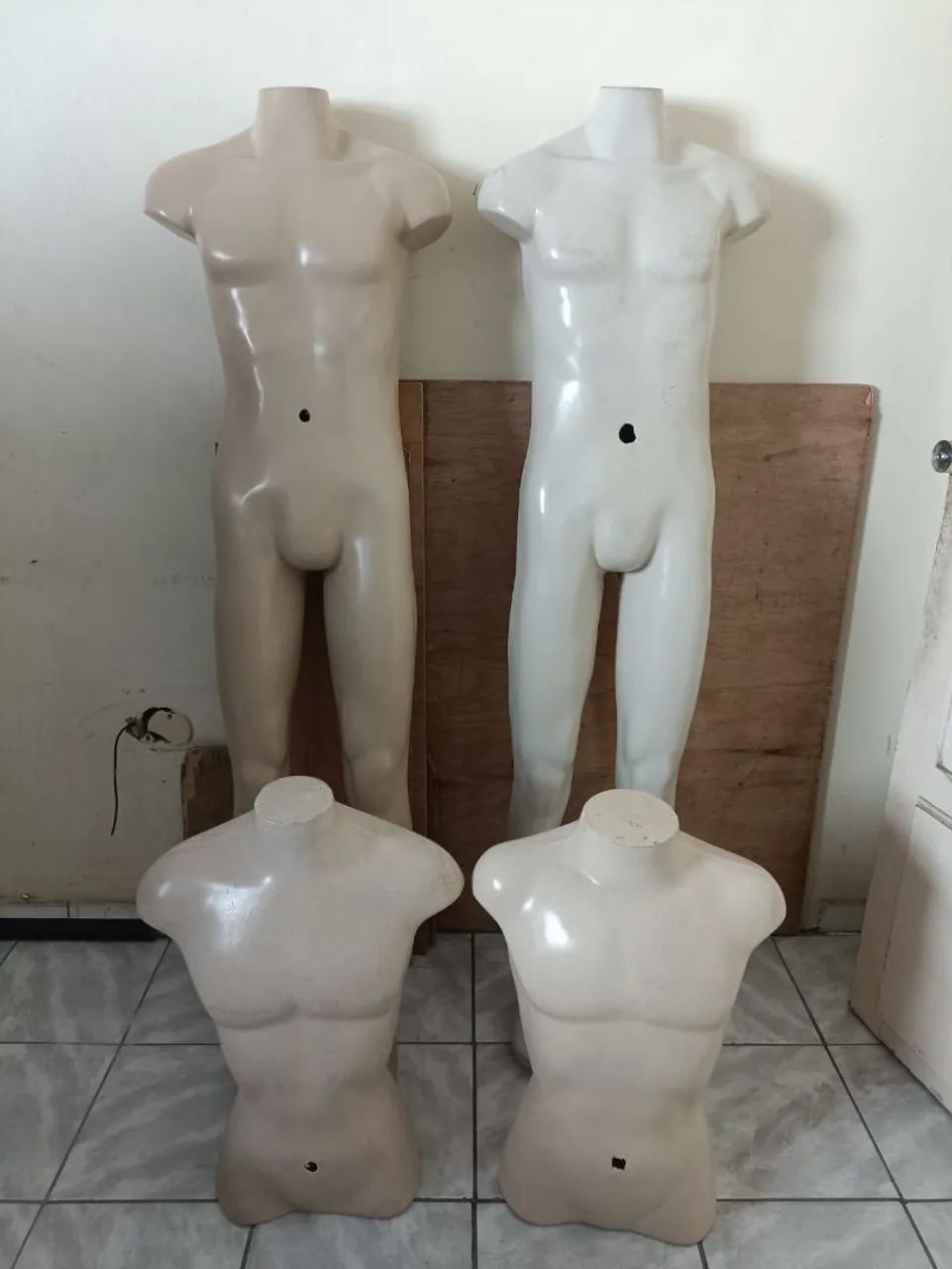 Vendo maniquis em perfeito estado 