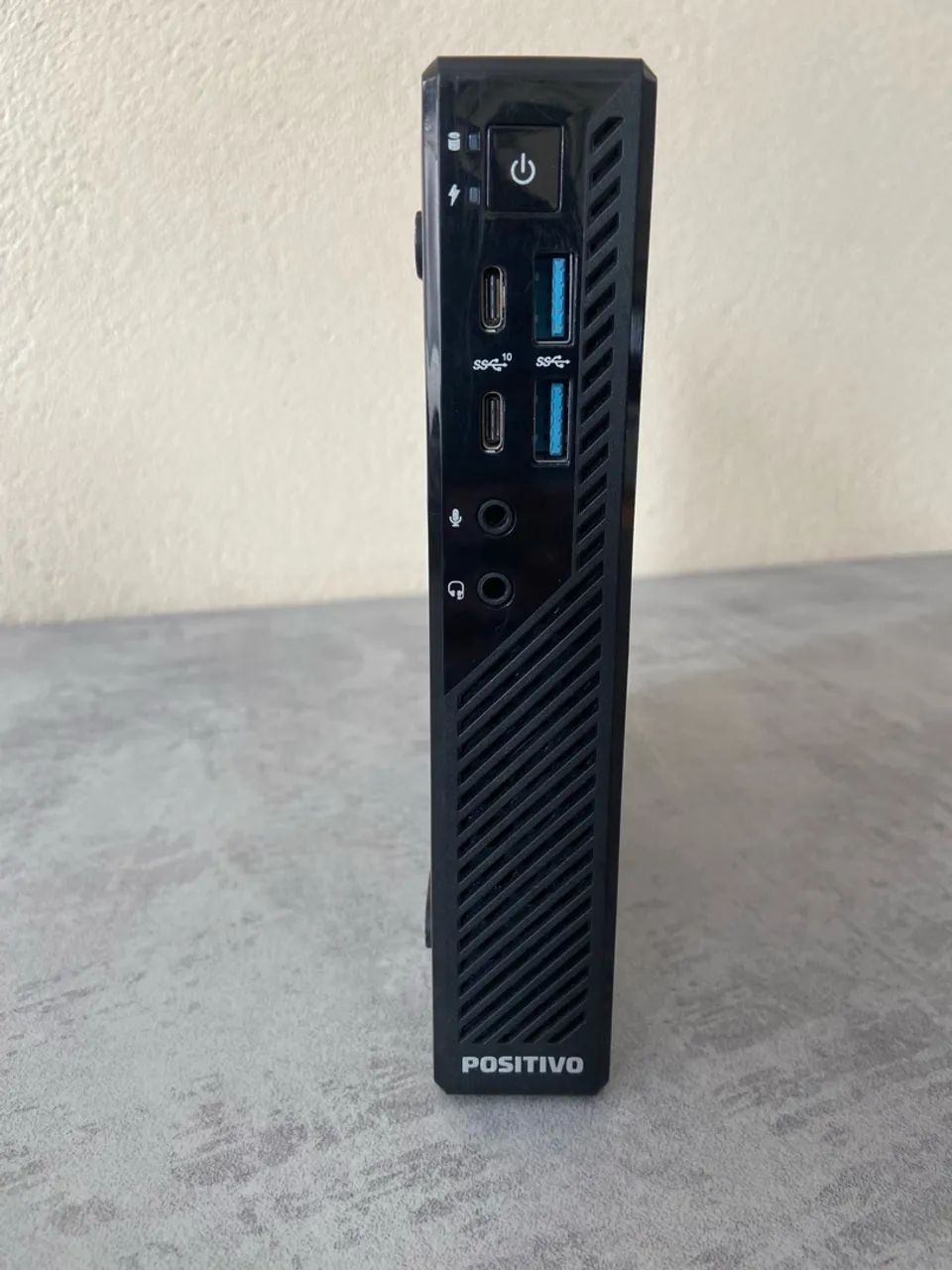 Mini PC Positivo i3 8ª Geração / UHD Graphics / 8GB RAM / 256GB SSD