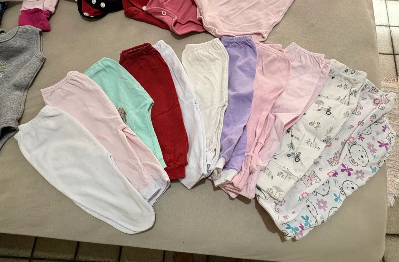 Lote de roupas bebê + de 40 itens  - Foto 3