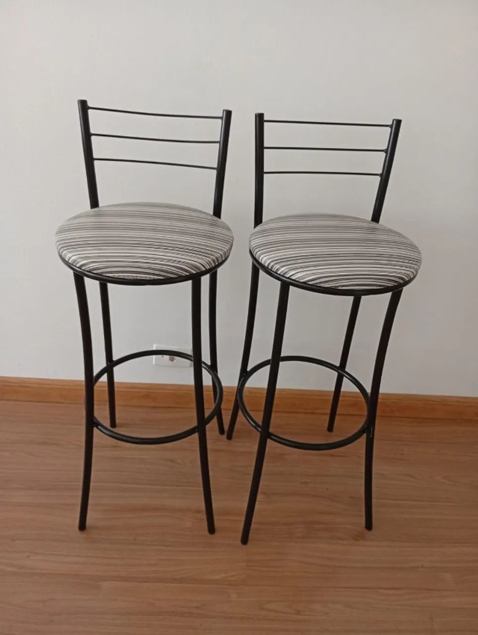 Kit com 2 Bancos Altos para Cozinha