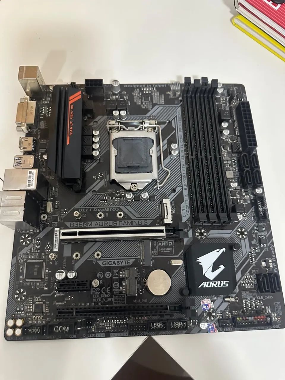Vende-se placa mãe 