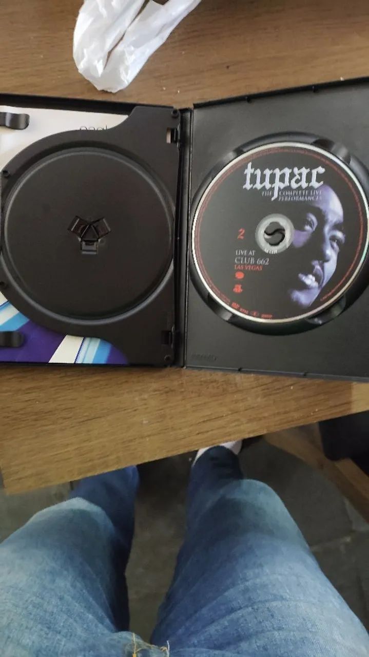 Dvd edição especial Tupac  - Foto 4