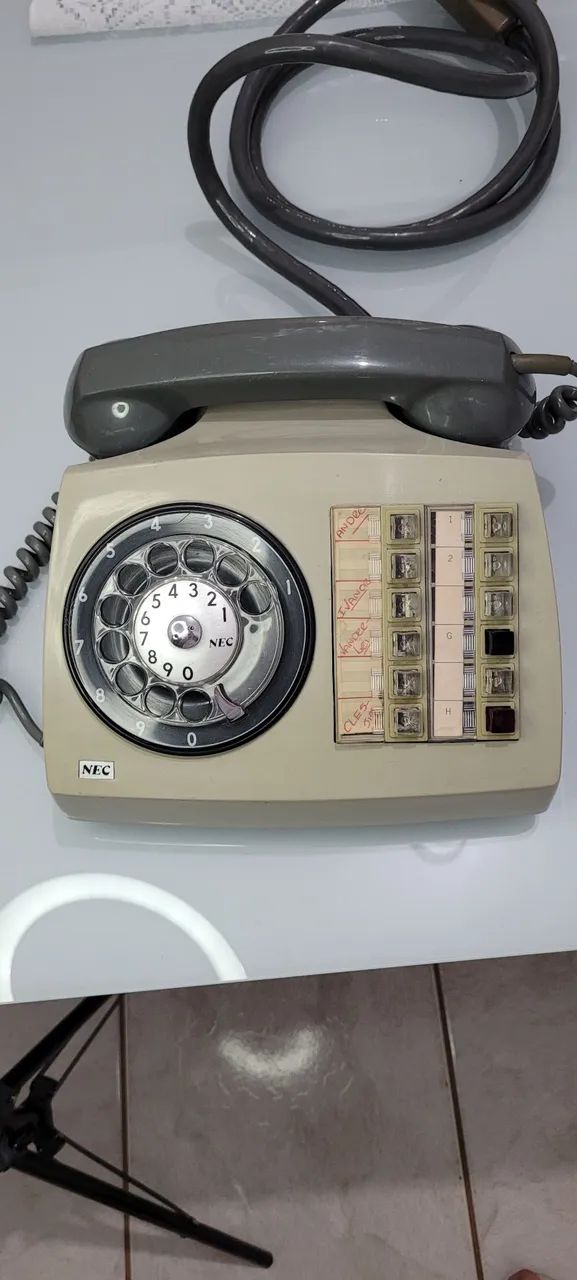 Aparelho de telefone (antiguidade) - Foto 2