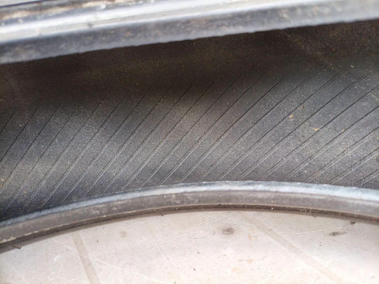  Pneu Bridgestone 150/80/16 80% de Borracha sem Cortes sem<br>150/80/16 <br>150/80/16 <br>150/80/16 - Foto 3