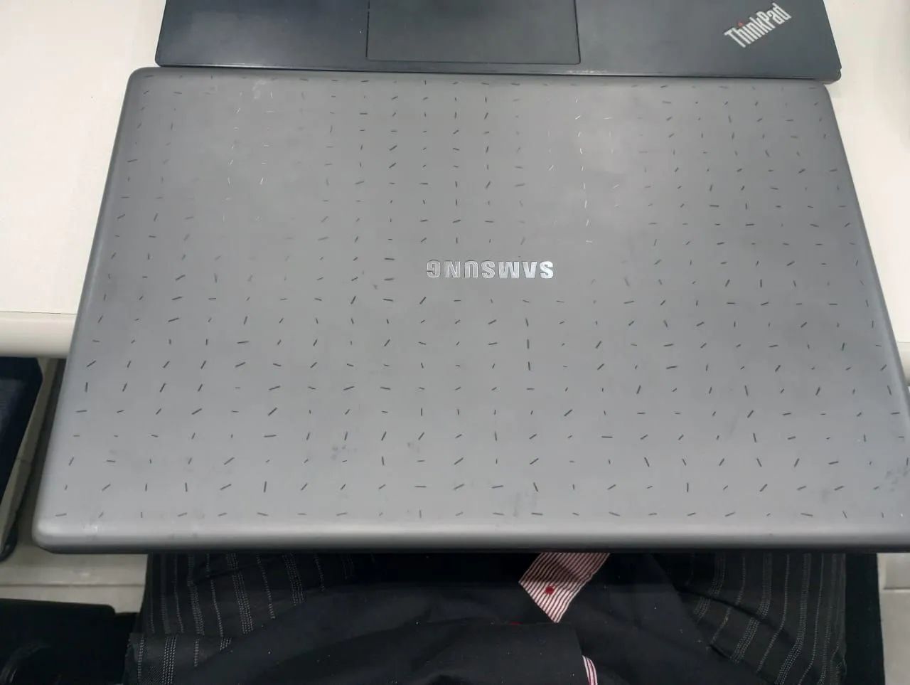 Notebook Samsung f30 np530xbb defeito - Foto 4