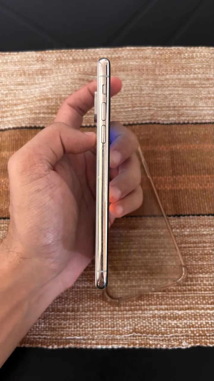 iPhone X 64GB com tela trincada. - Foto 3