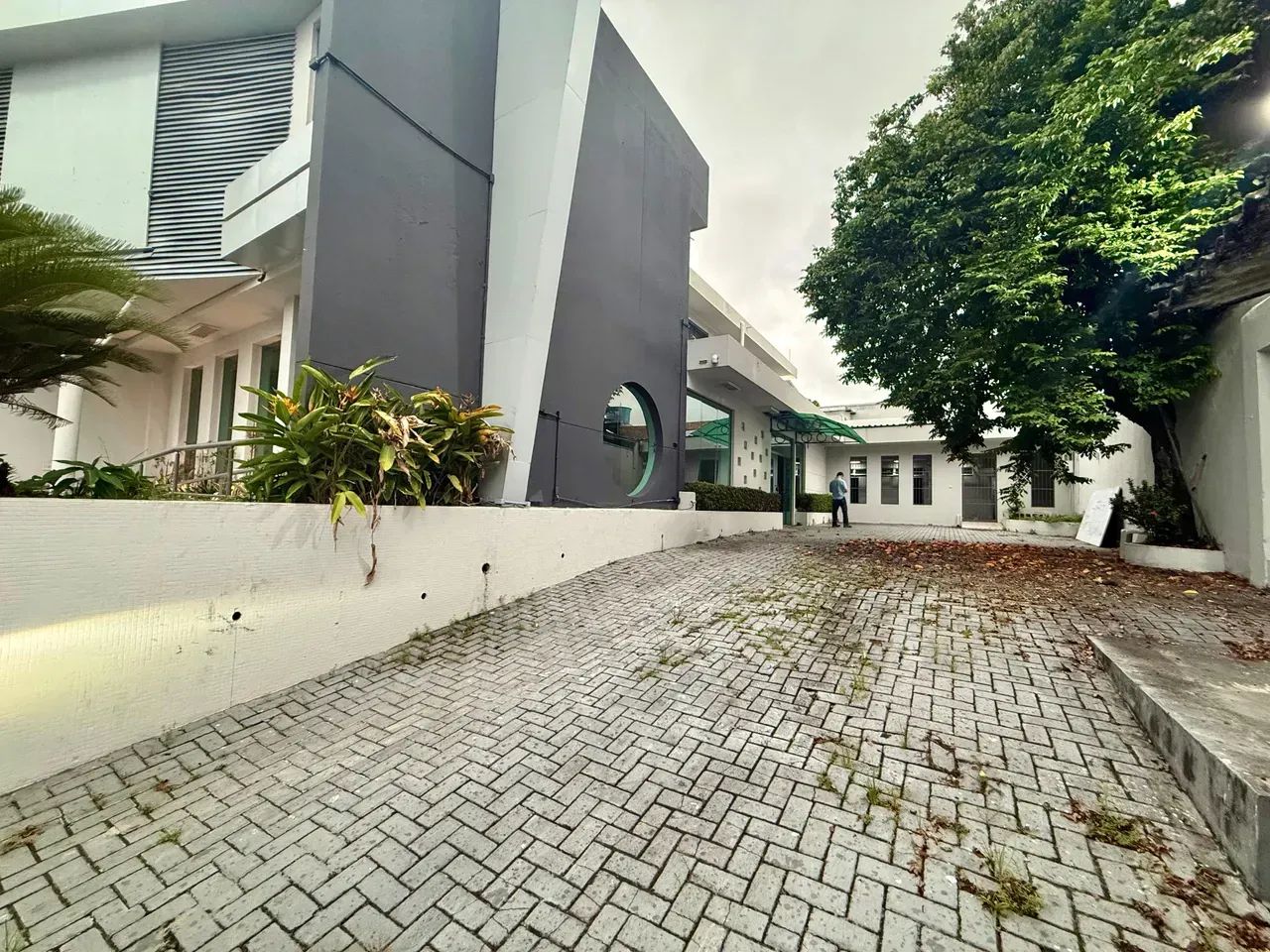 PRÉDIO COMERCIAL NO CENTRO | IDEAL PARA CLÍNICAS, EMPRESAS E INSTITUIÇÕES - Foto 3