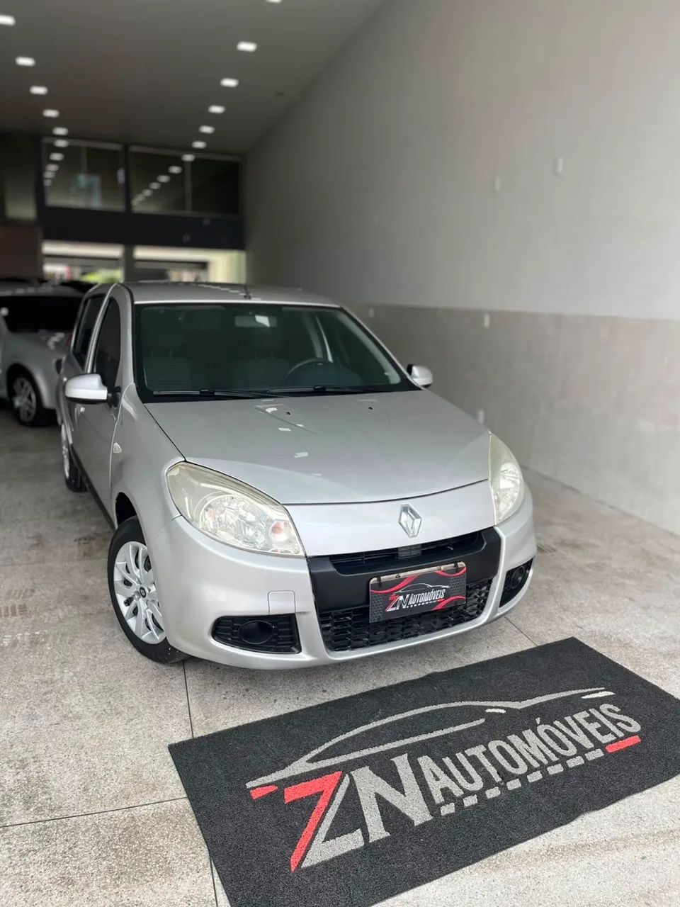 Renault Sandero 2012
