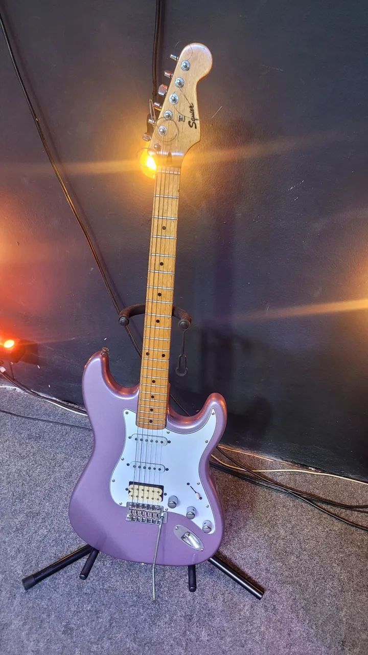 Guitarra squier fender