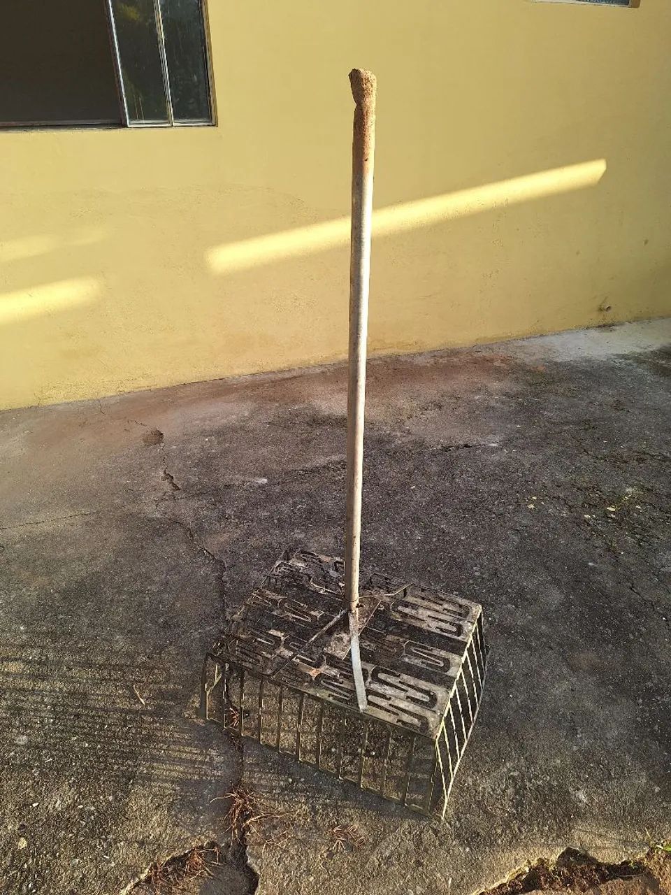 Vendo essa lixeira usada 