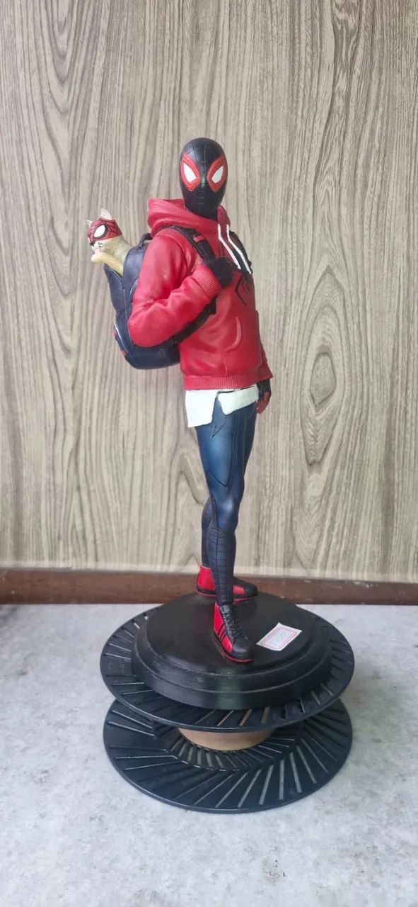BONECO MILES MOURALES DE IMPRESSÃO 3D