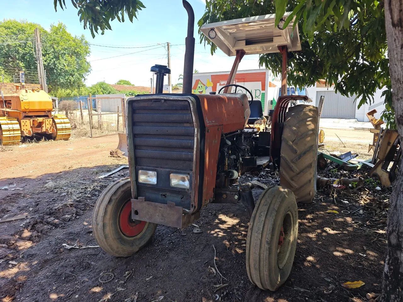 Vendo trator de pneu mf 290 - Foto 3