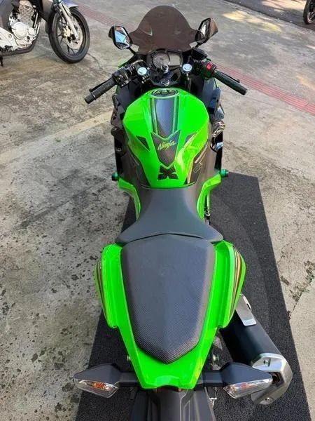 KAWASAKI NINJA 400. IMPECAVEL, MUITO CONSERVADA - Foto 4